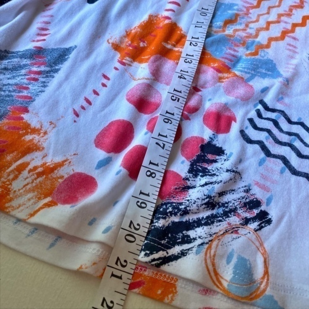 Jess & Jane‎ Dottie Scoop Neck 3/4 Sleeve Paint Splotches Top - Picture 6 of 6